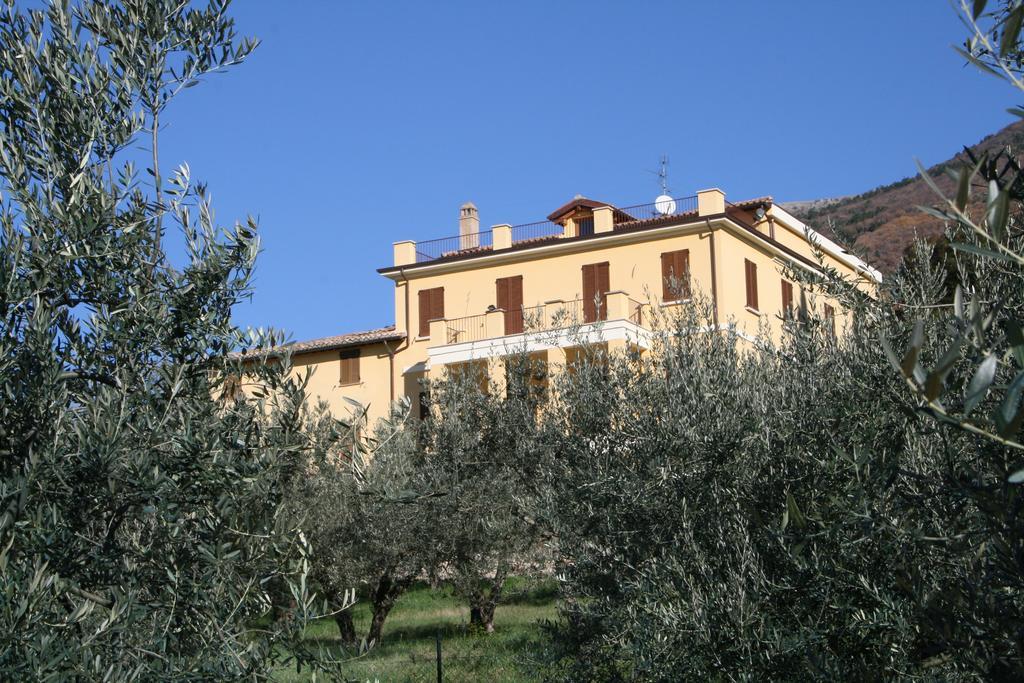 Agriturismo Villa Val D'Olivi Capodacqua  المظهر الخارجي الصورة
