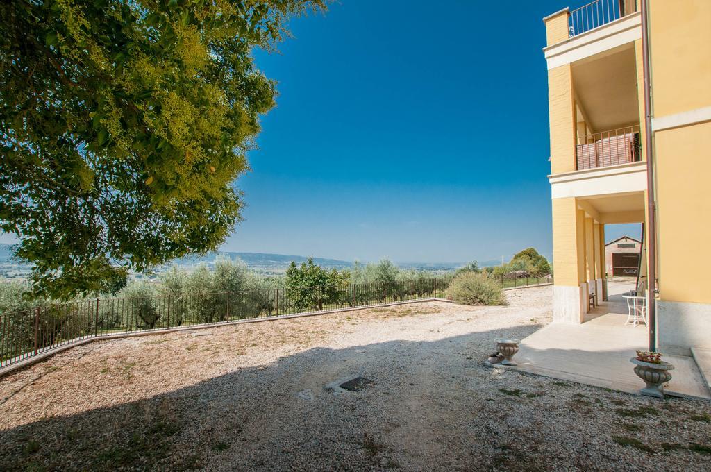Agriturismo Villa Val D'Olivi Capodacqua  المظهر الخارجي الصورة